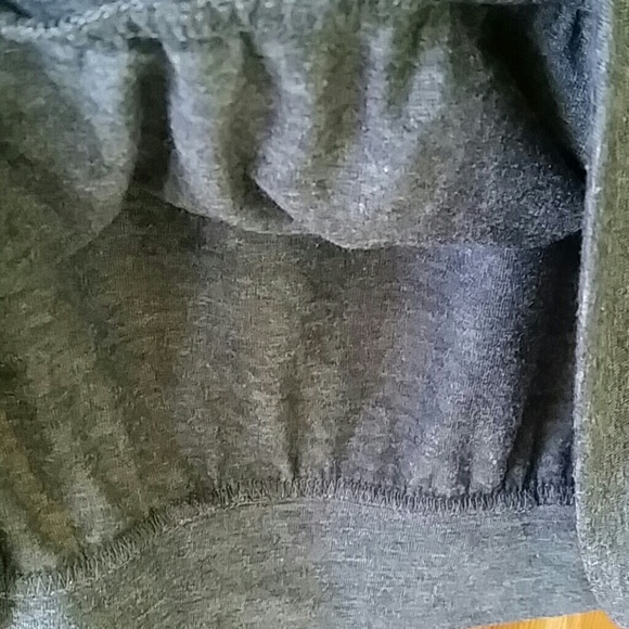 Gray Cowl / Draped Neck Top - Picture 7 of 8